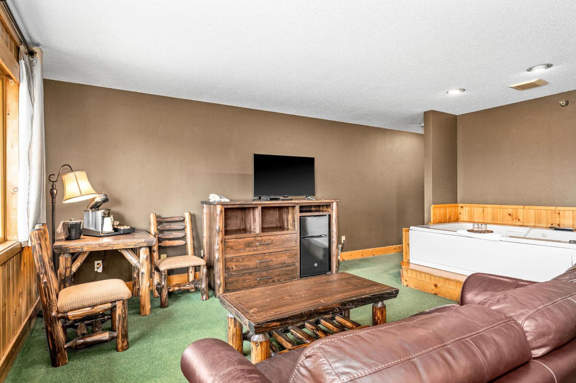Superior Shores Resort 3*
